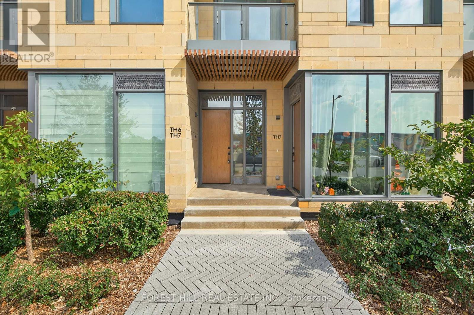 9 Buttermill Ave, Vaughan, ON L4K 0M5