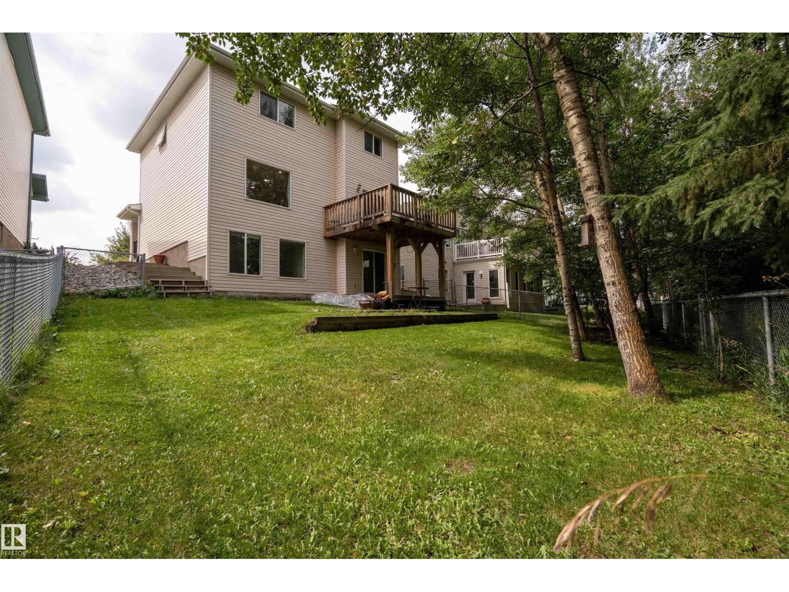 21 Donnely Tc S, Sherwood Park, AB T8H 2B3