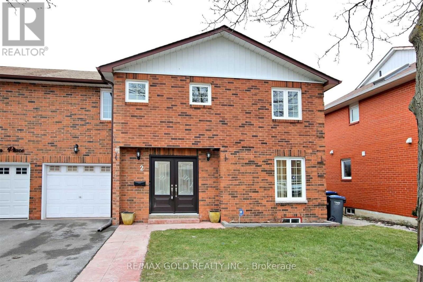 2 Hetherington Pl, Brampton, ON L6S 5M6
