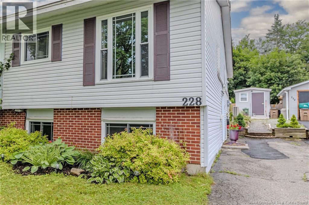 228 Boyaner Cres, Saint John, NB E2J 4C7