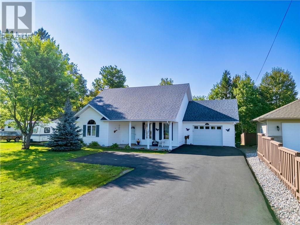 437 Cote Blvd, Hanmer, ON P3P 1N8