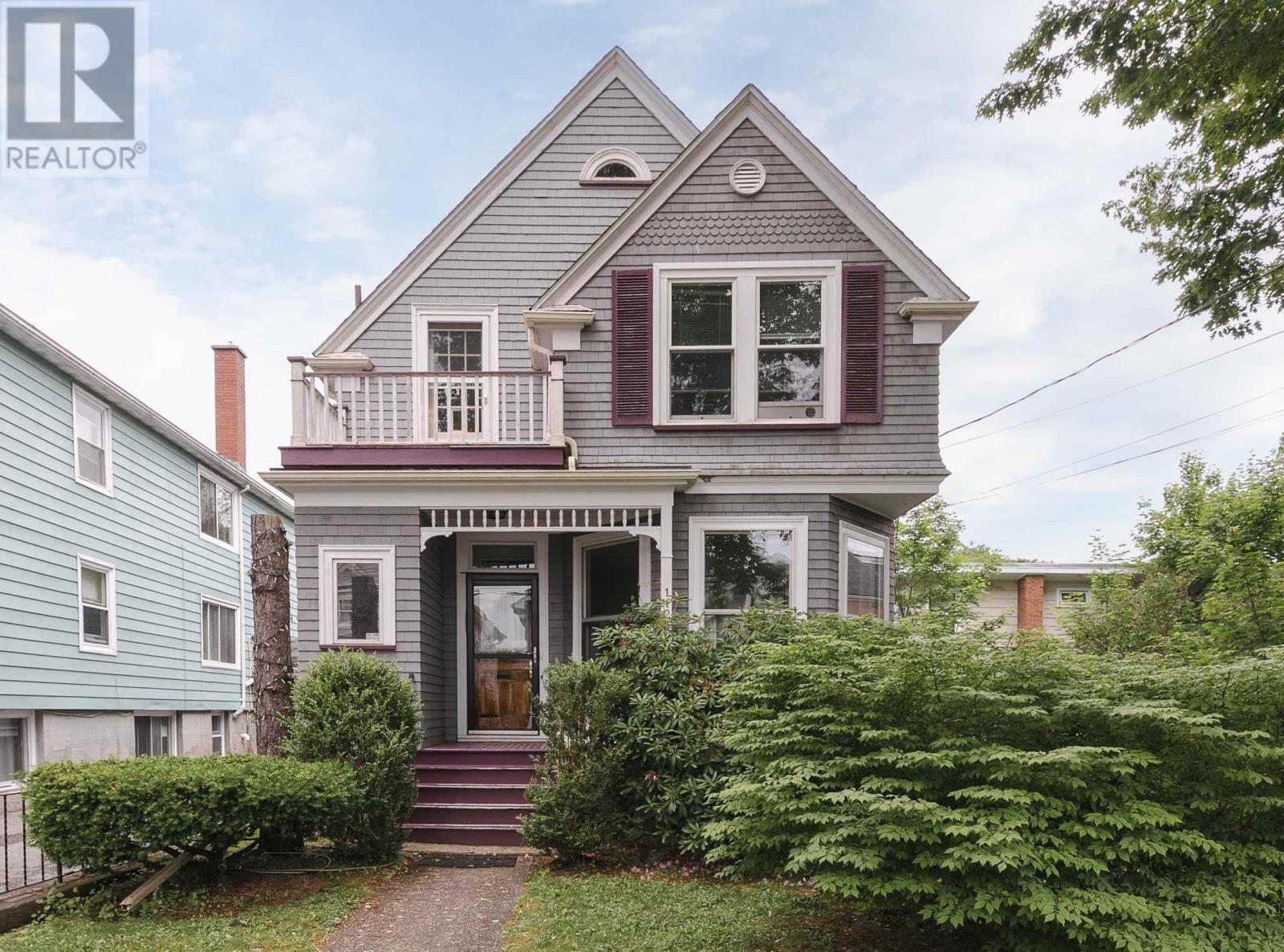 11231121 Cartaret St, Halifax, NS B3H 3P2