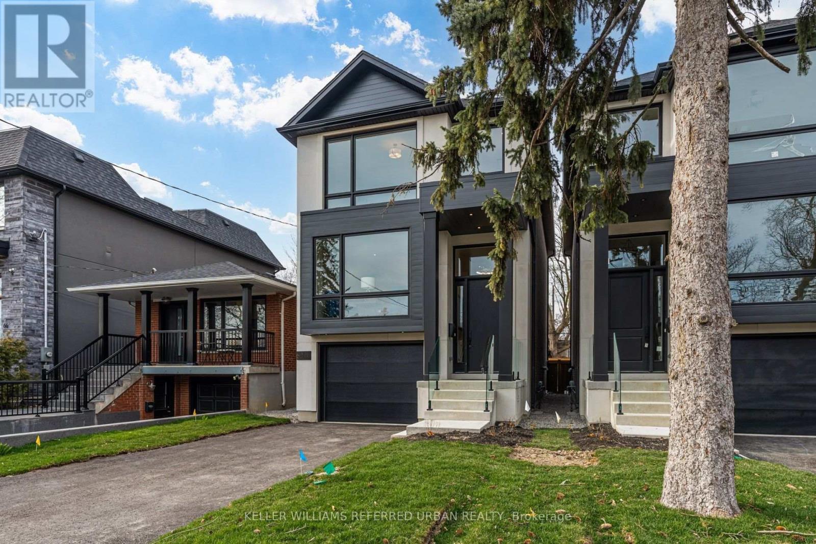 62 Ash Cres, Toronto, ON M8W 1E6
