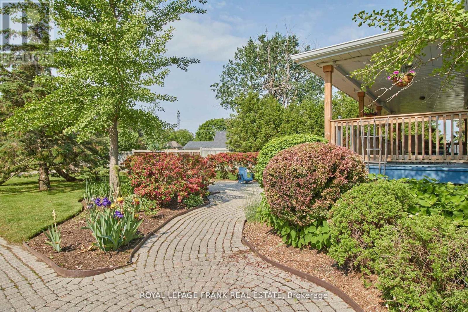 1667 Nash Rd F-12 Rd, Clarington, ON L1E 1S8