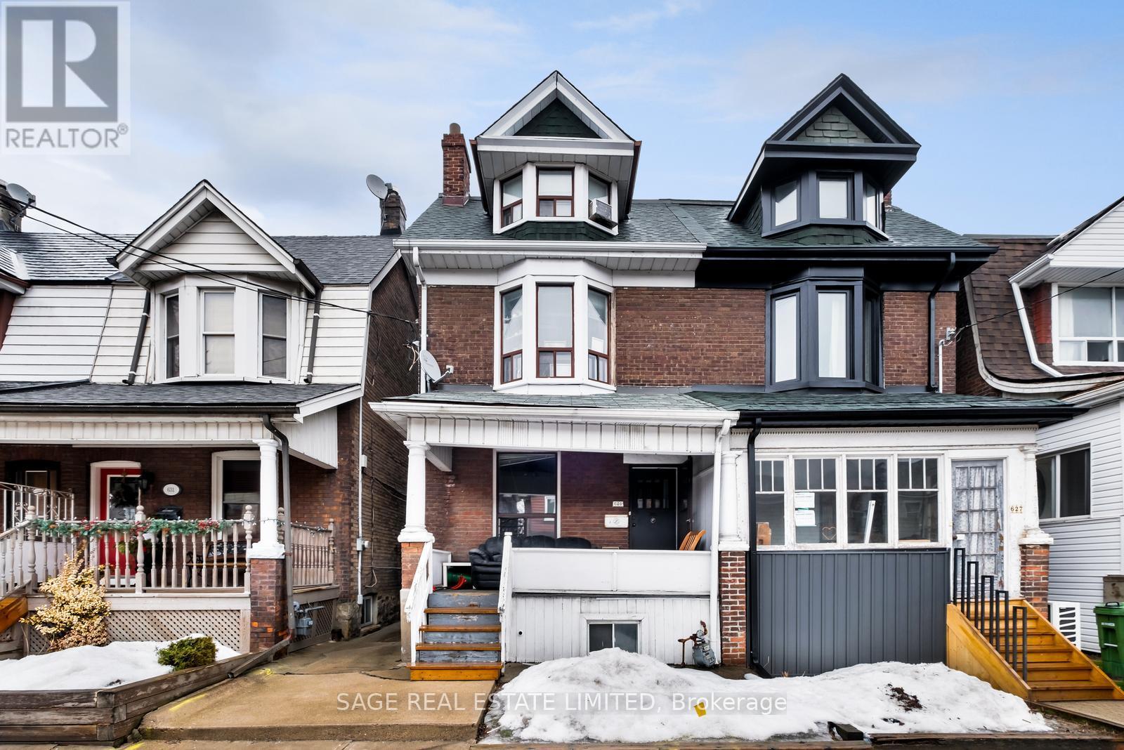 629 Ossington Ave, Toronto, ON M6G 3T6