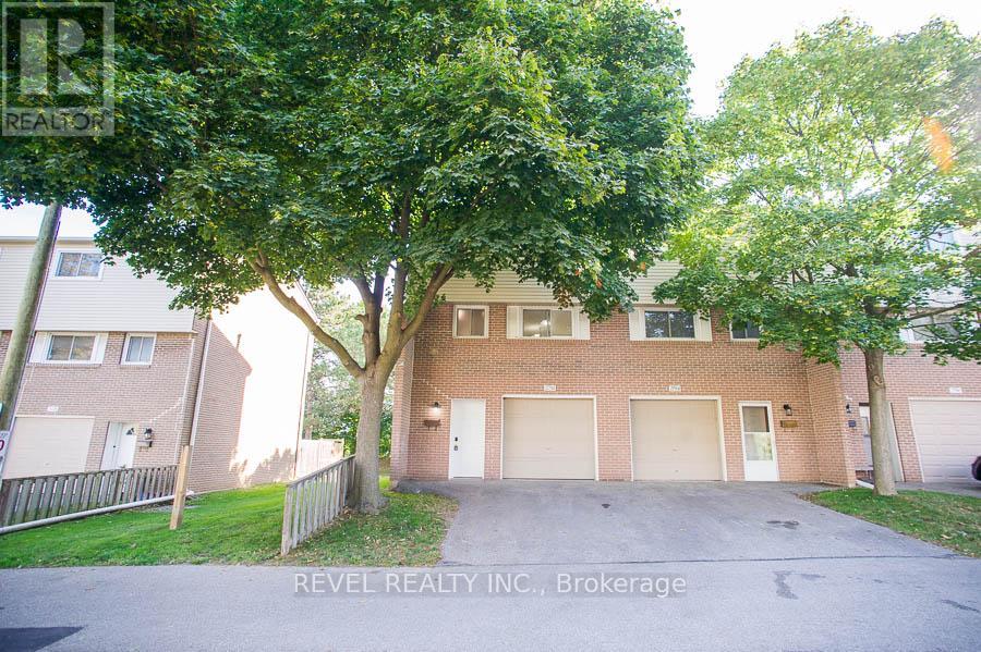279 Stanley Street #a, Brantford, ON N3S 7K2