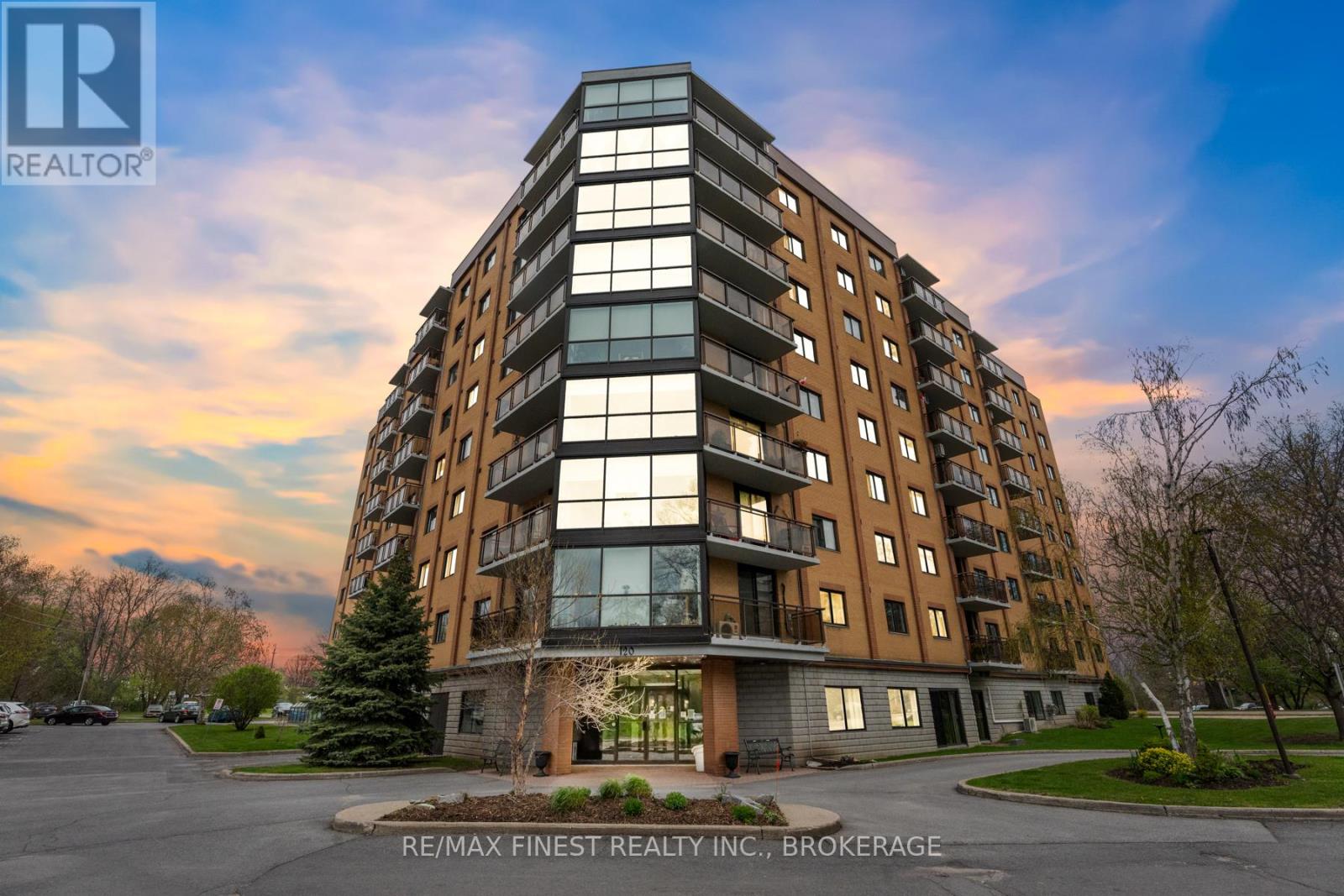 508 120 Barrett Ct, Kingston, ON K7L 5H6