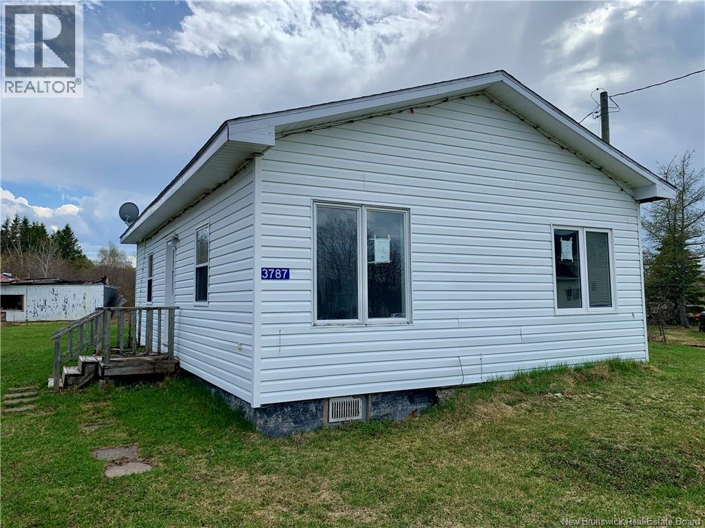 3787 Main, Belledune, NB E8G 2K2