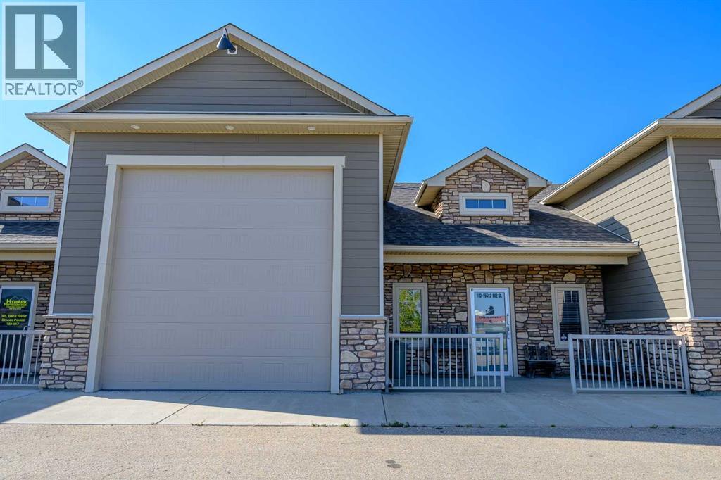15612 102 Street Unit 102, Grande Prairie, AB T8X 0K7