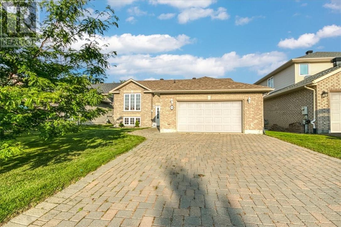 70 Manhattan, Sudbury, ON P3A 6C6