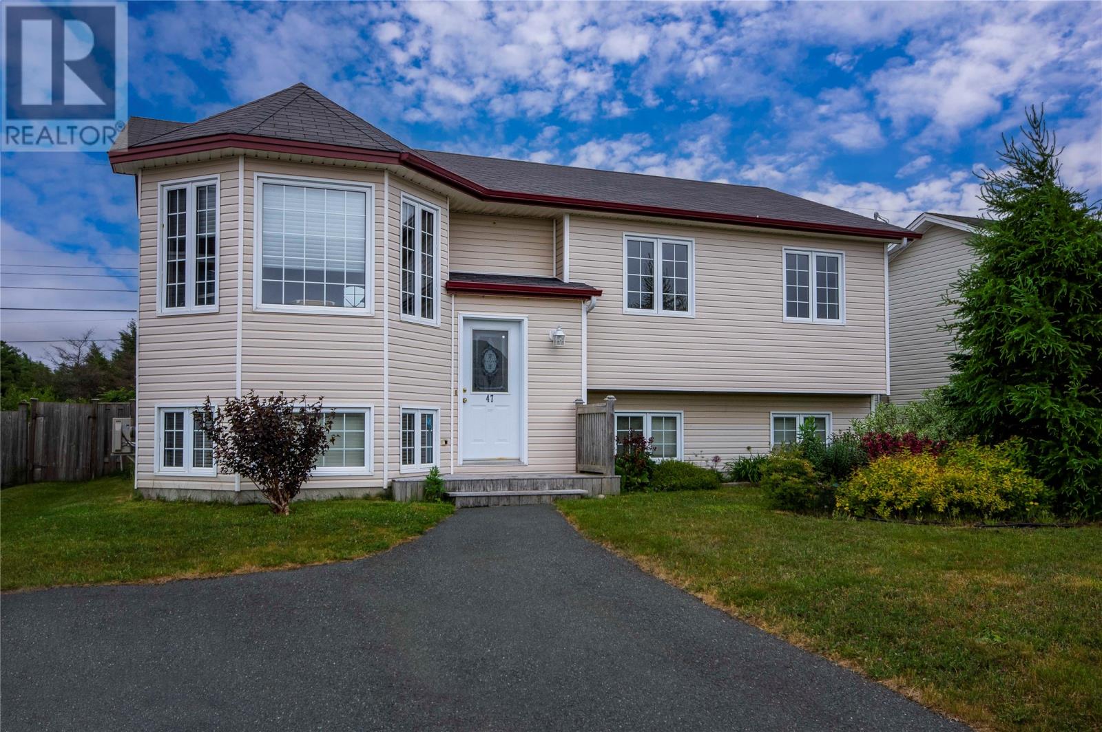 47 Joshwill Cres, Conception Bay South, NL A1X 7E2