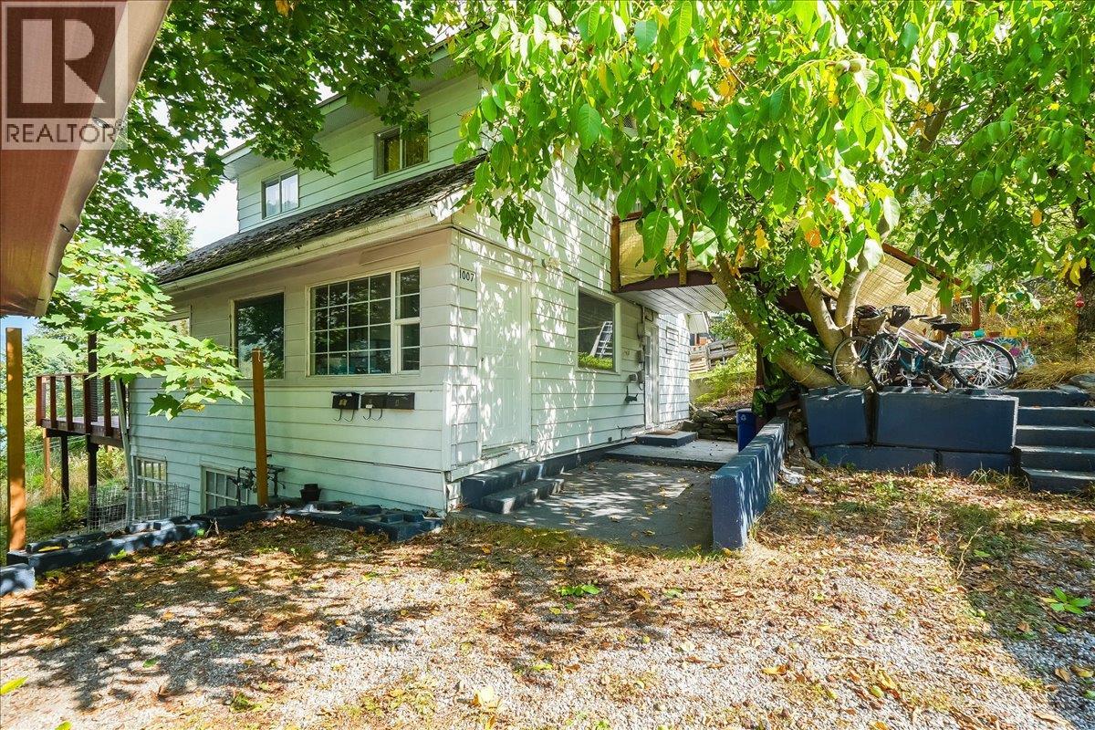 1007 Gordon St, Nelson, BC V1L 0A1
