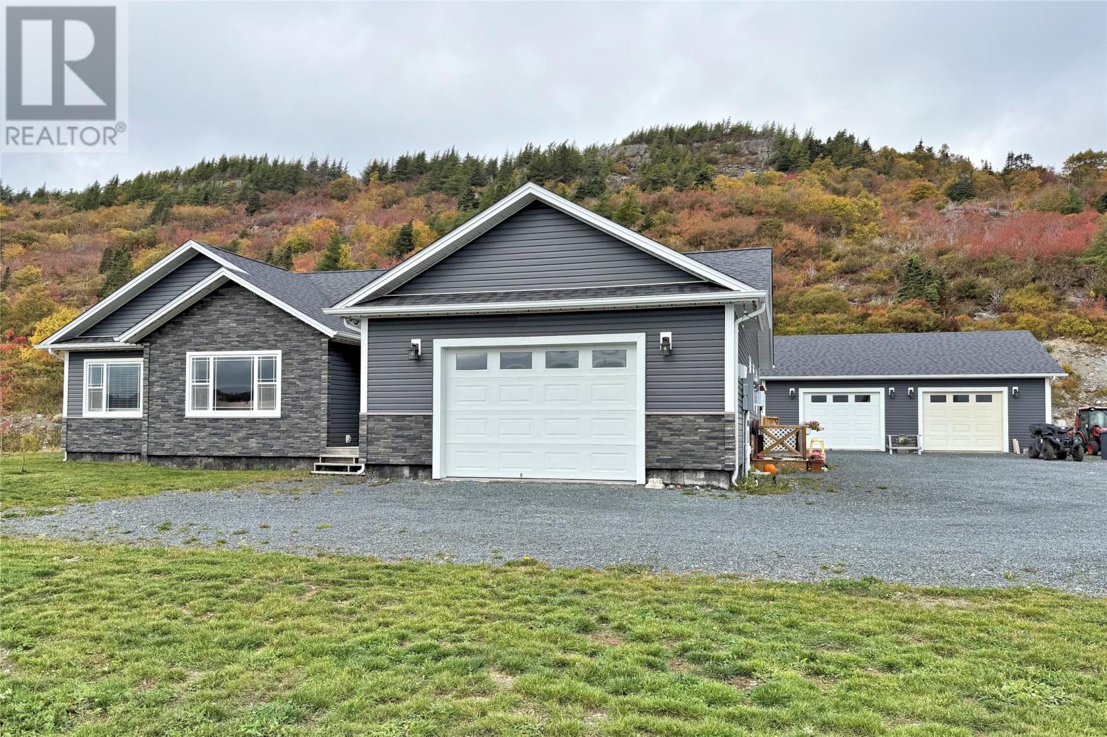 74 Butlerville Rd, Bay Roberts, NL A0A 1G0