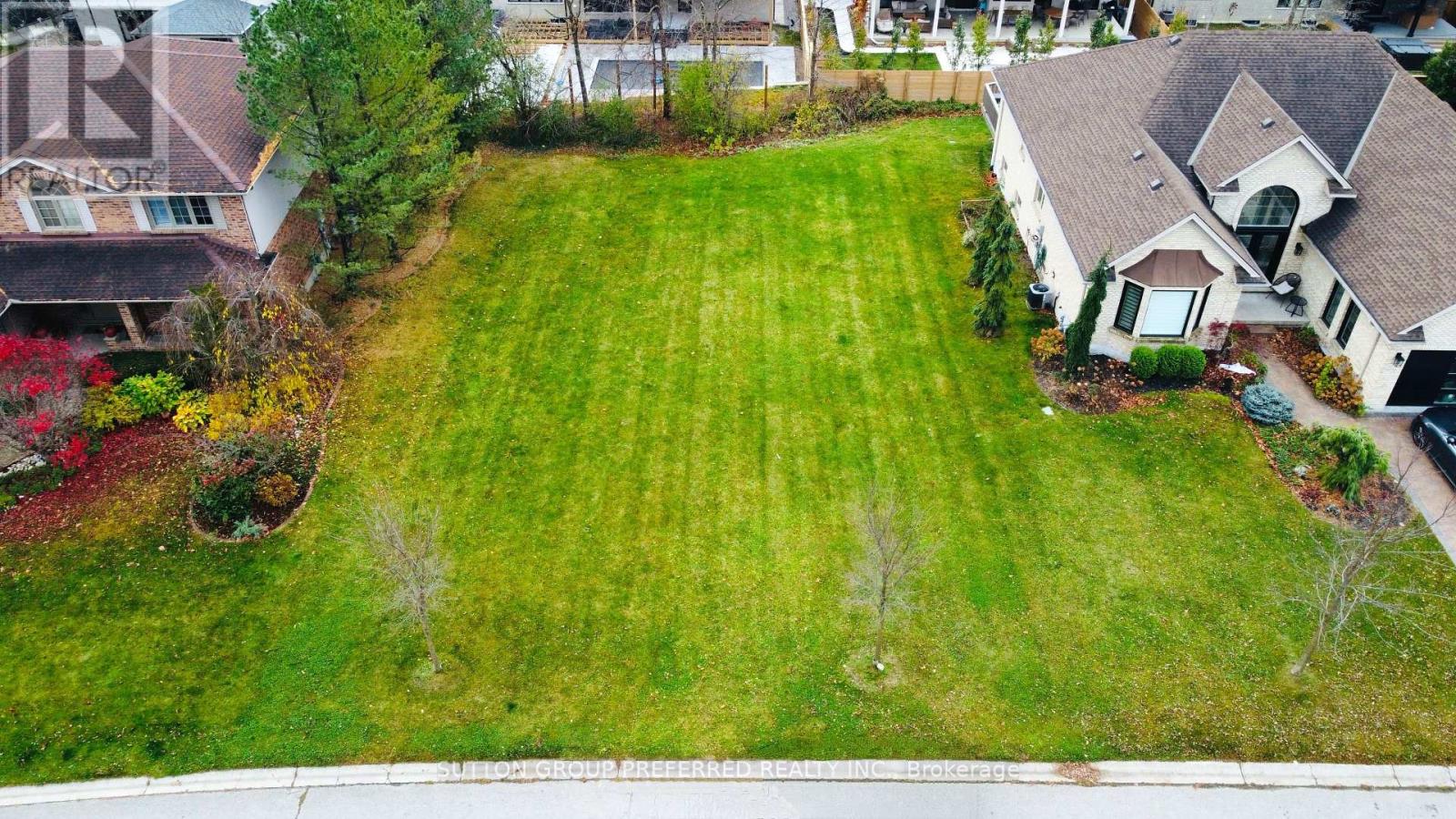 98 Longview Ct, London, ON N6K 4J1