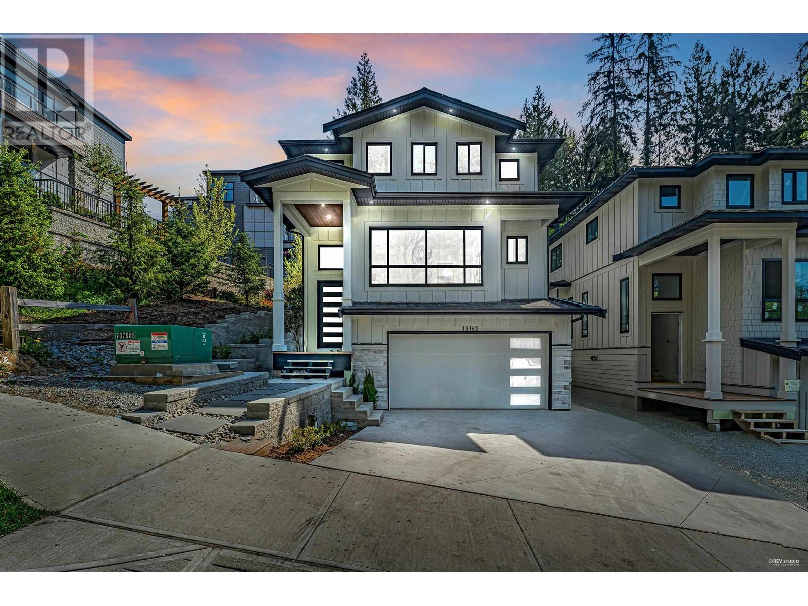 13162 236 Street, Maple Ridge, BC V4R 2S5