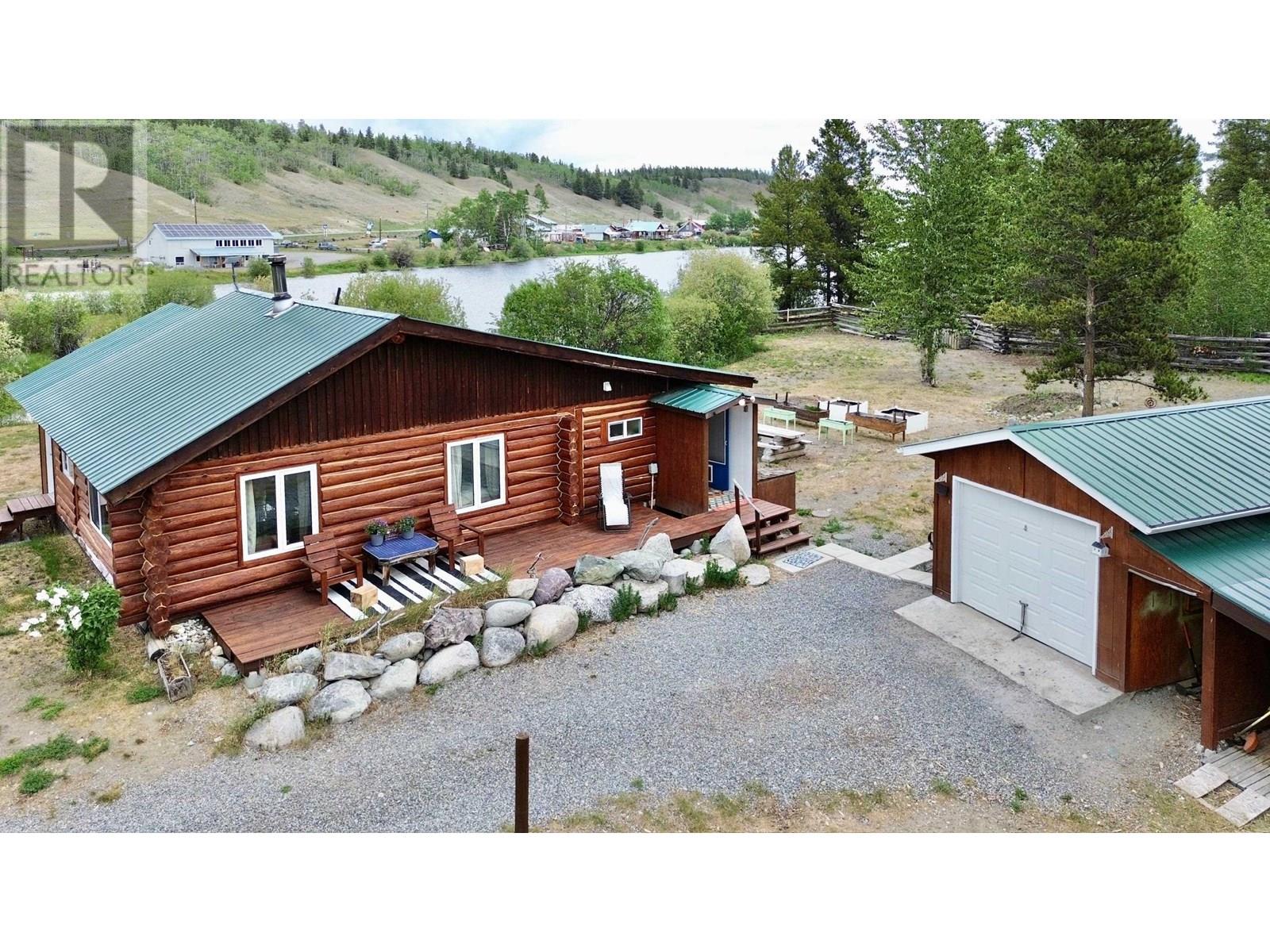 16465 Chilcotin 20 Hwy, Williams Lake, BC V0L 1V0