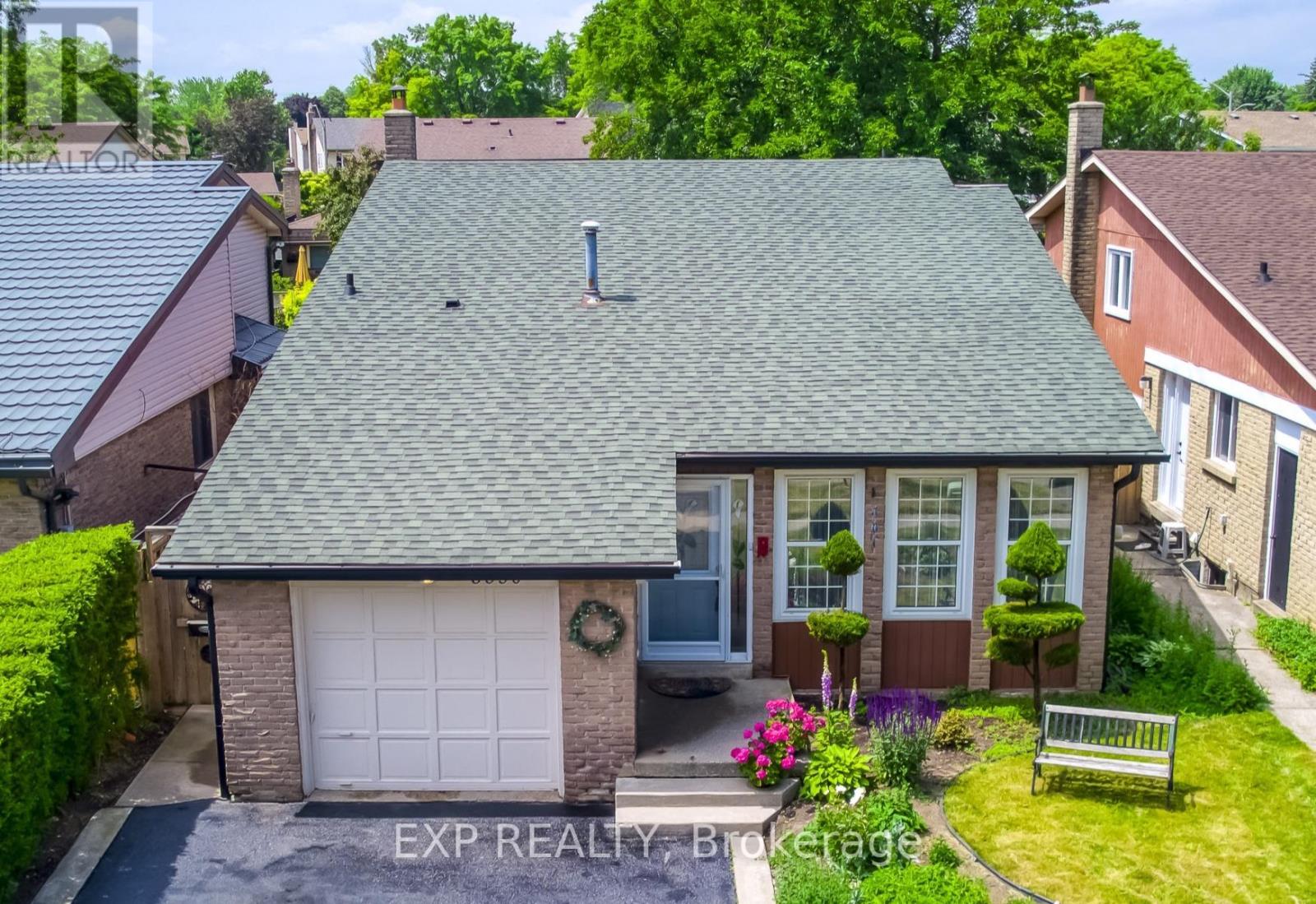 6330 Lorca Cres, Mississauga, ON L5N 2J4