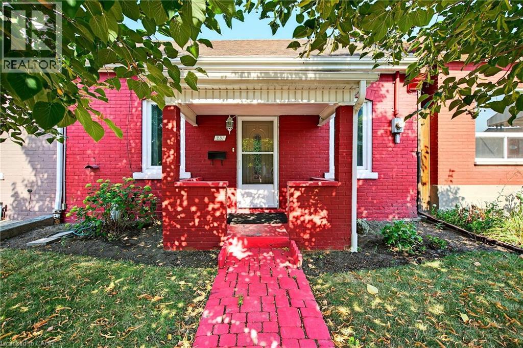 231 Emerald St N, Hamilton, ON L8L 5L1