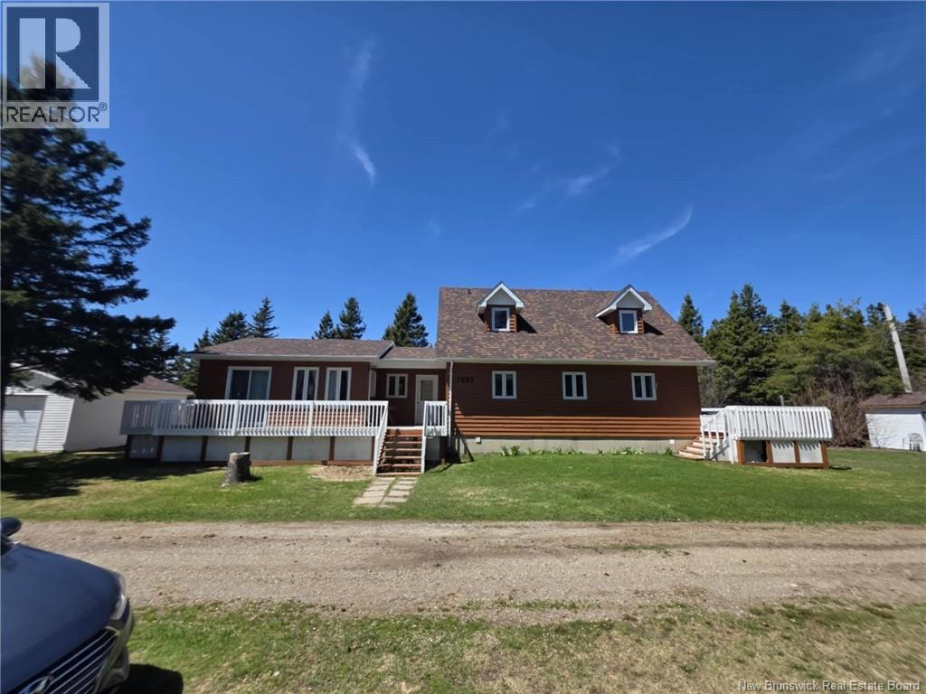7997 Stpaul, Bas-Caraquet, NB E1W 6C3