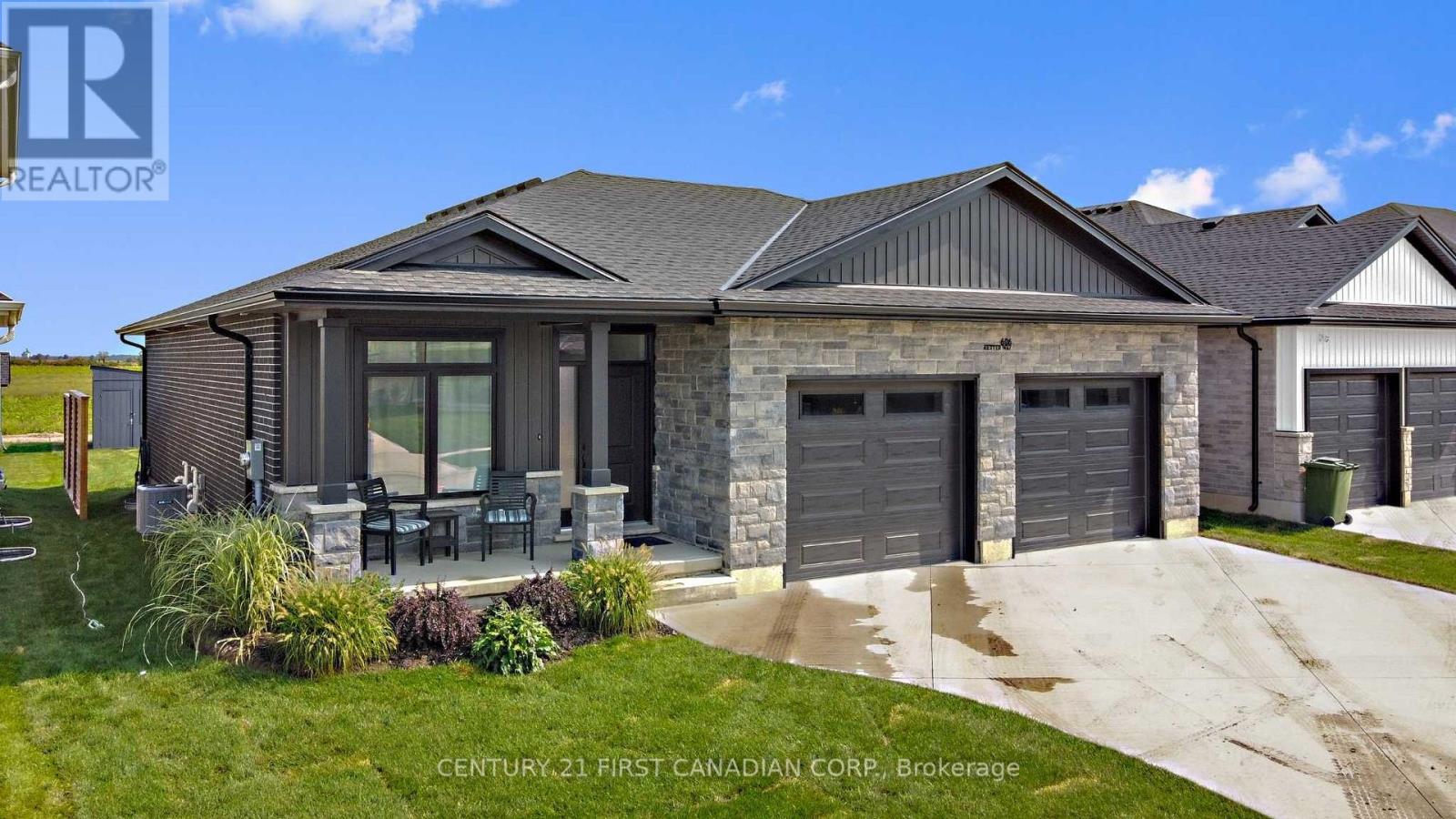672 Ketter Way, Plympton-Wyoming, ON N0N 1T0