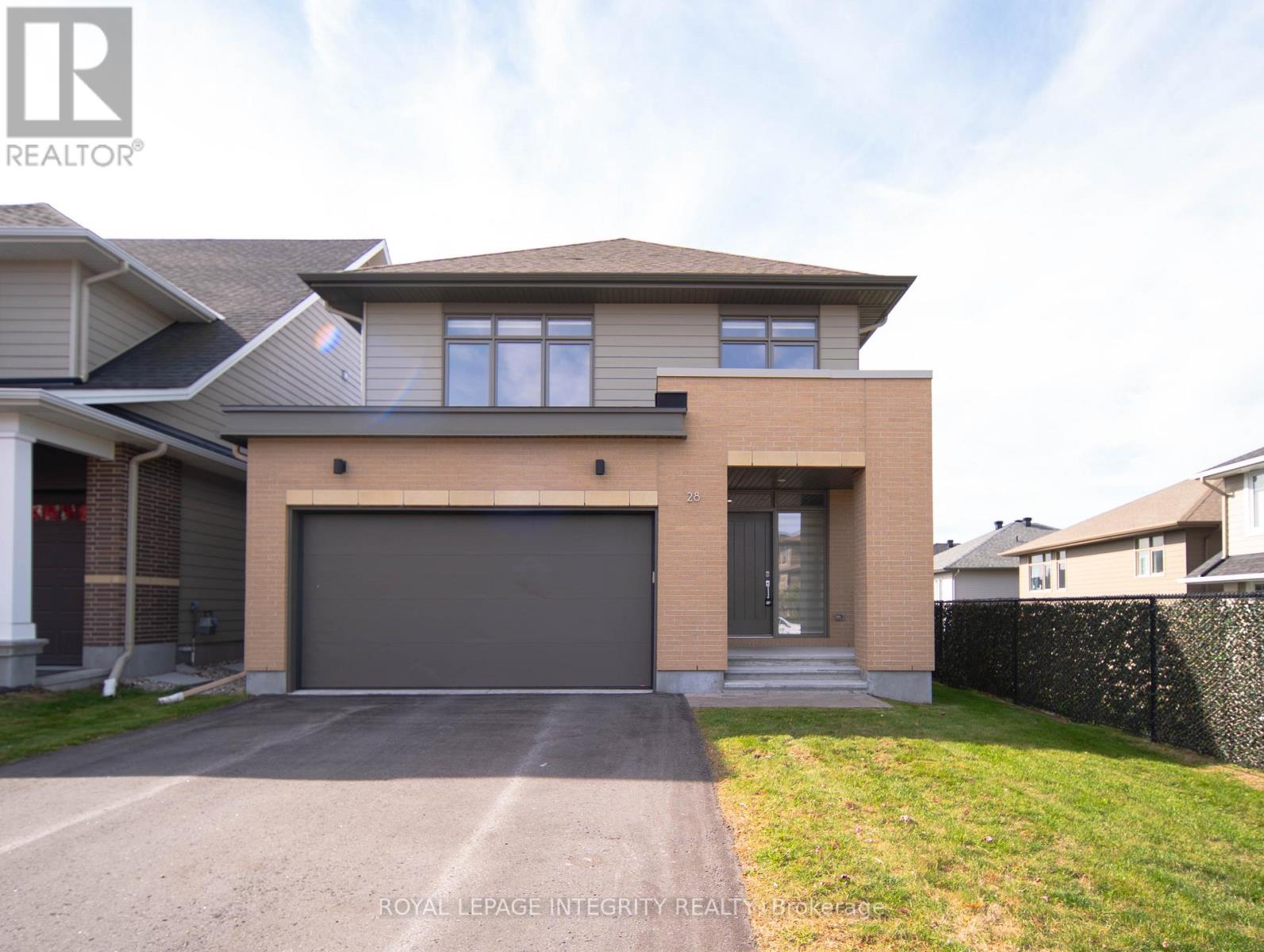 28 Greensand Pl, Ottawa, ON K2T 0E3