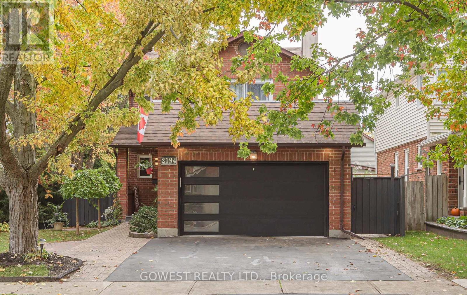 2194 Madden Blvd, Oakville, ON L6H 3M2