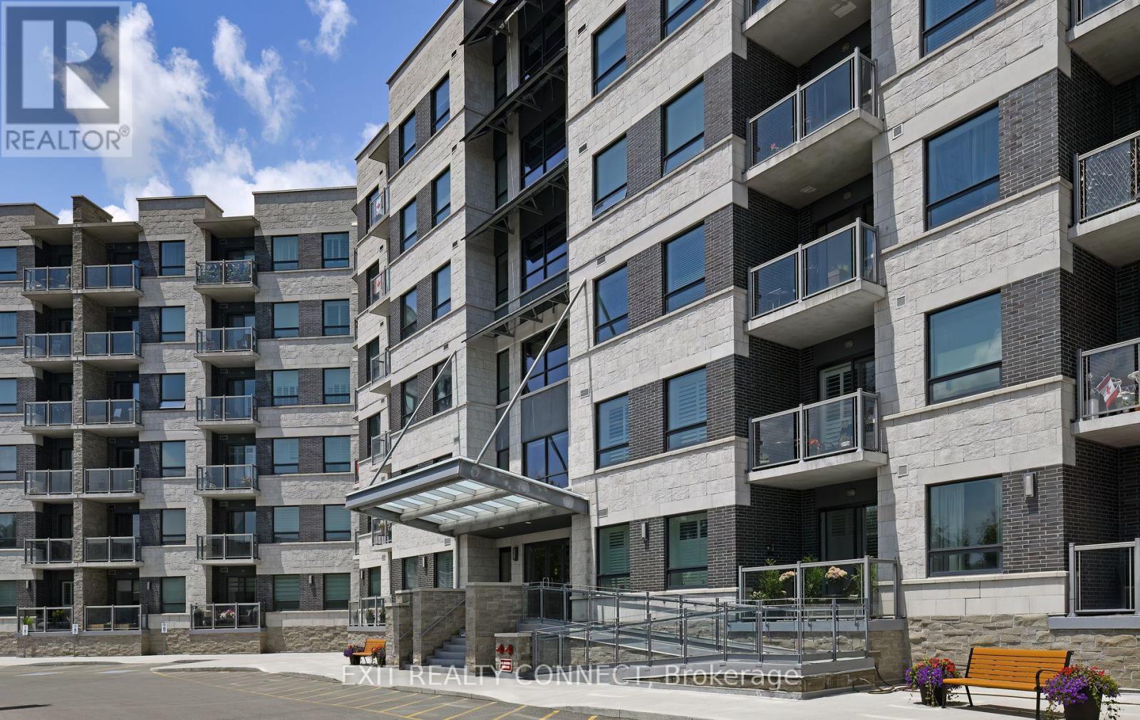 112 383 Main St, Milton, ON L9T 1P7