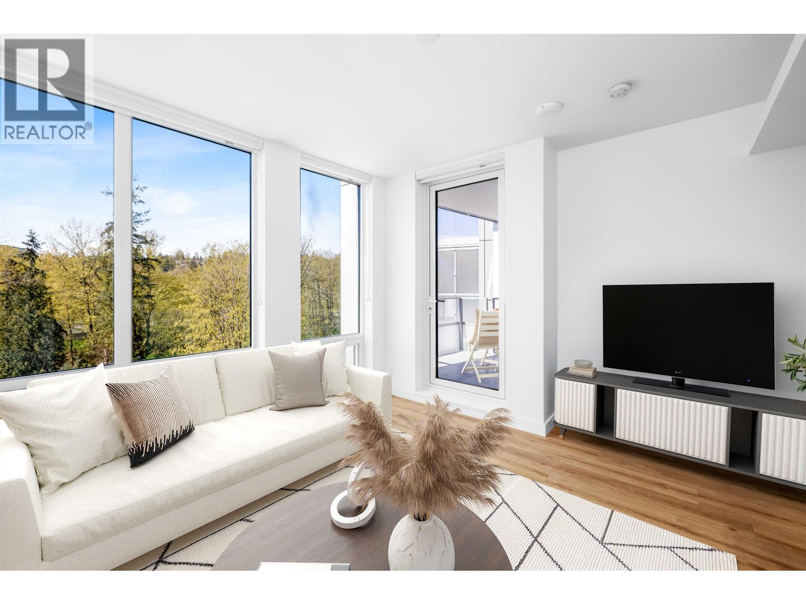 1500 Fern Street Unit 618, North Vancouver, BC V7J 0E6