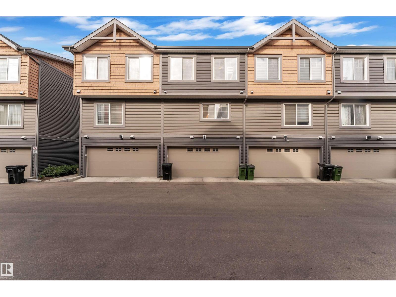 151 Av Nw Unit 3033, Edmonton, AB T5Y 3W4