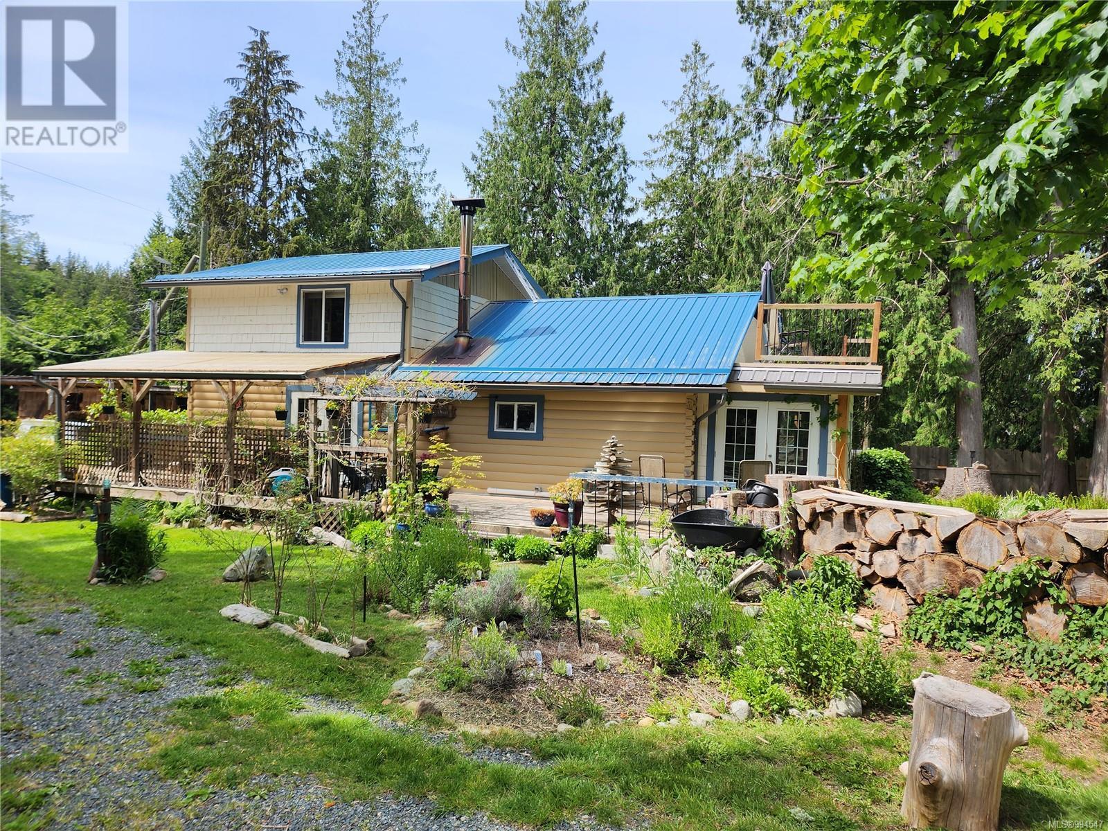1390 Hooley Rd, Quadra Island, BC V0P 1H0
