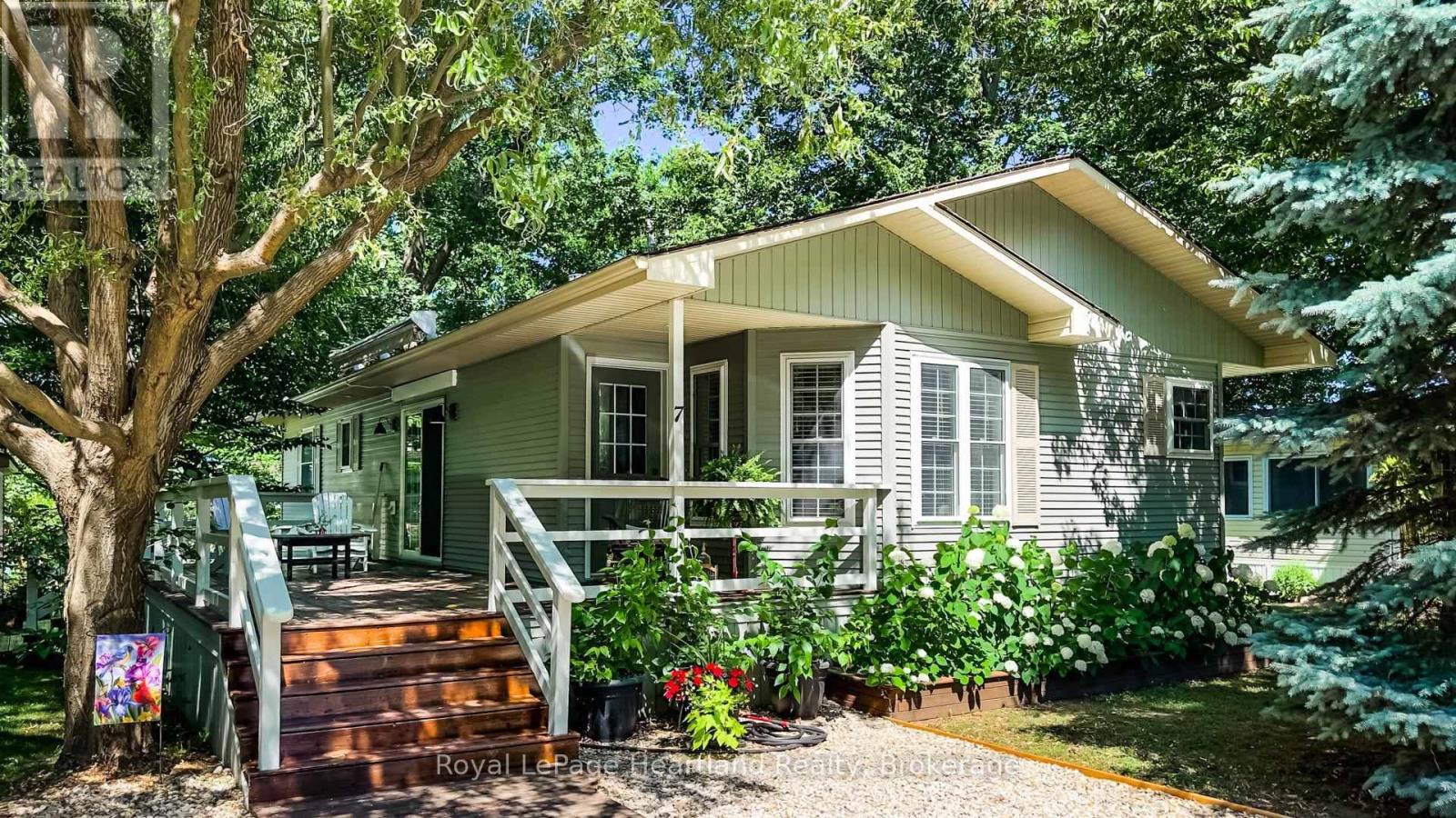 7 Cree Ln, Ashfield-Colborne-Wawanosh, ON N7A 3Y2