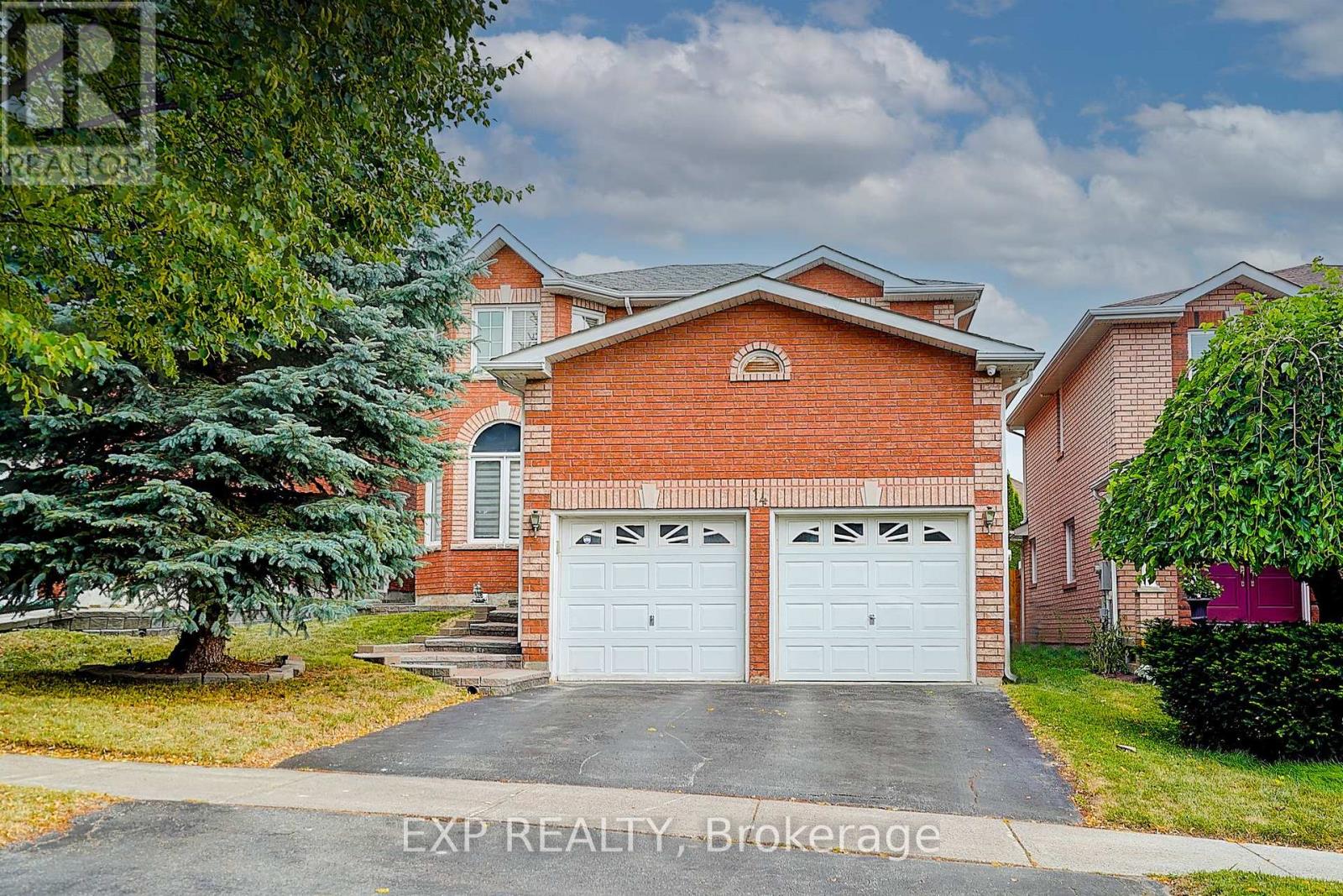 14 Prince Dr, Bradford West Gwillimbury, ON L3Z 3B7