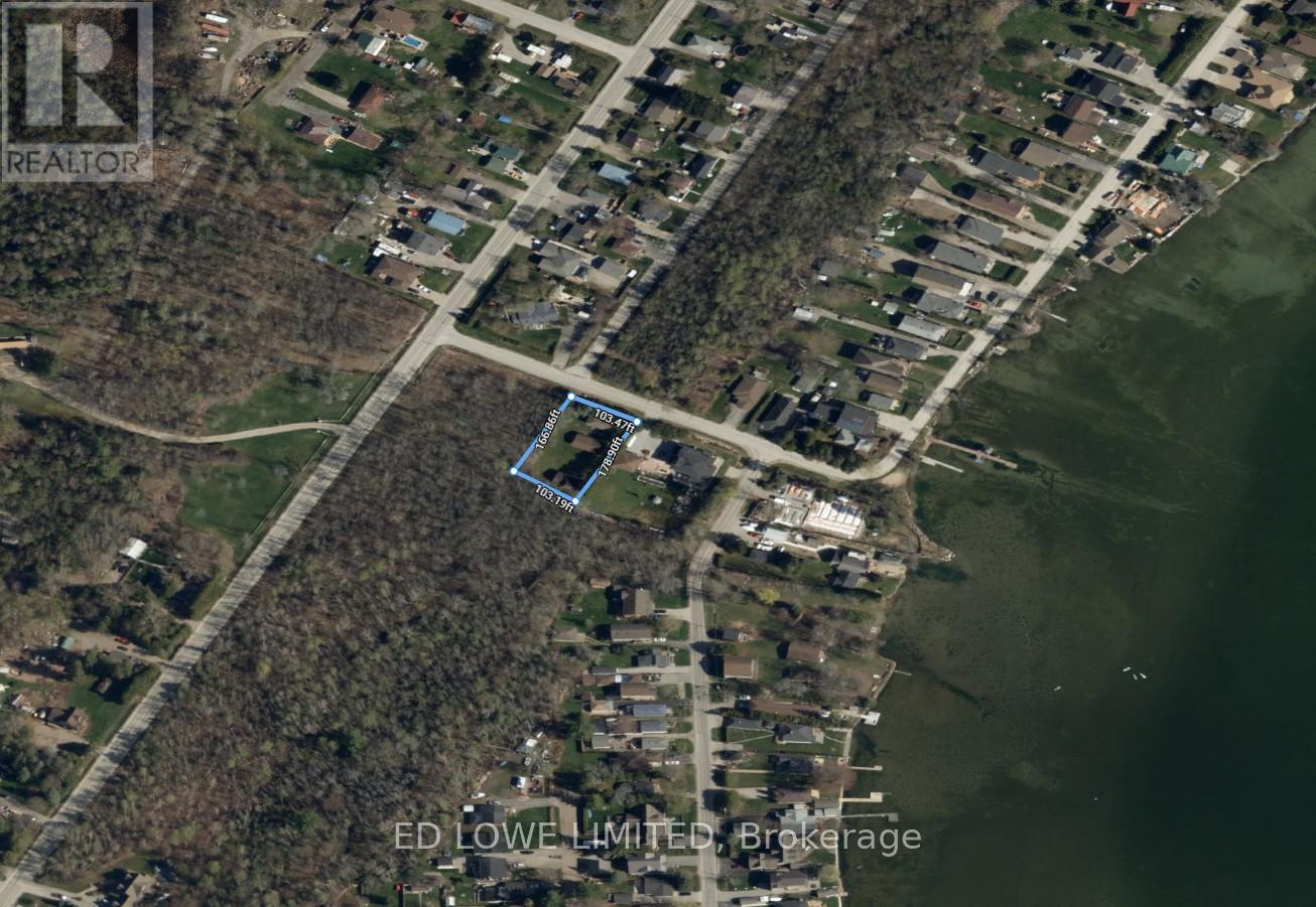 1020 Cumberland St, Innisfil, ON L0L 1C0