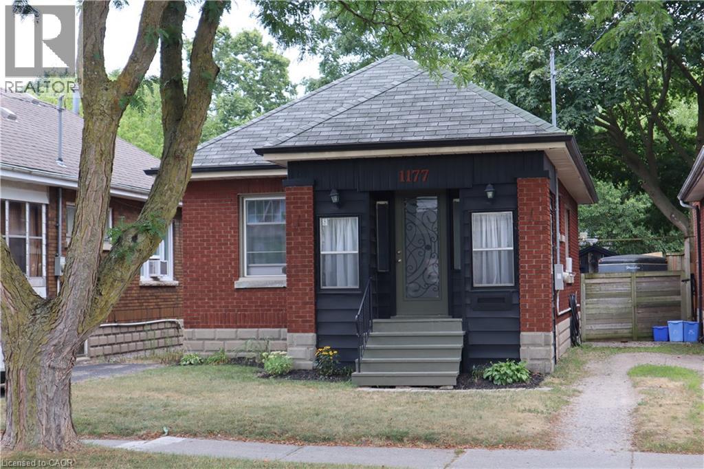 1177 York St, London, ON N5W 2T8