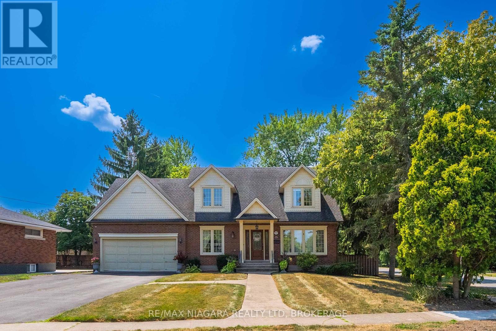 7909 Sarah St, Niagara Falls, ON L2G 6T6