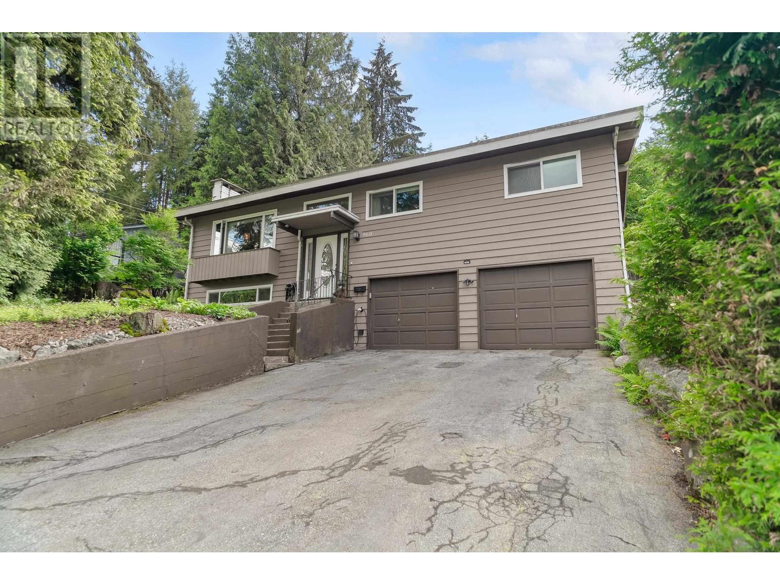 960 Thermal Dr, Coquitlam, BC V3J 6S1