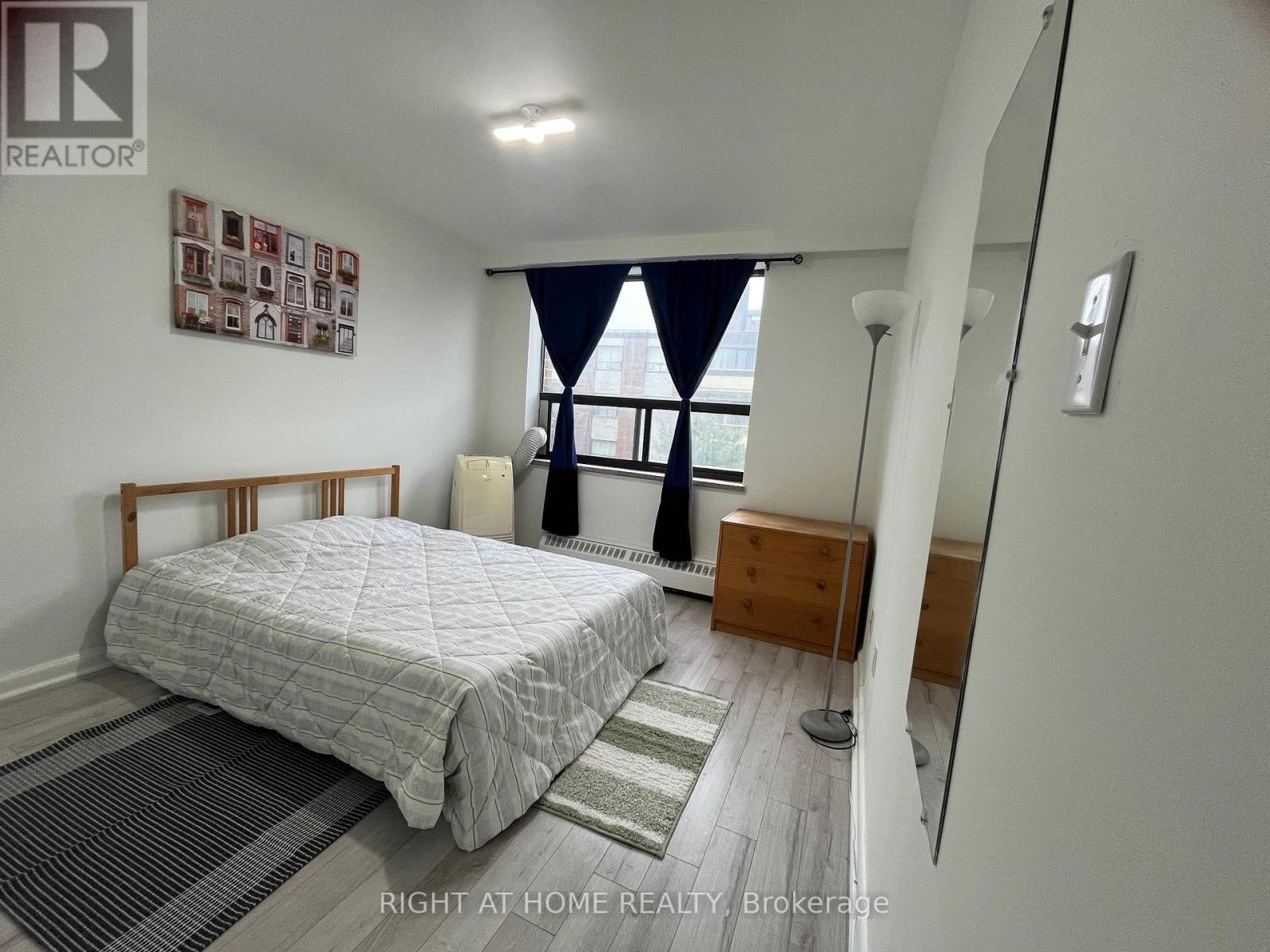 611 915 Midland Ave, Toronto, ON M1K 4G1