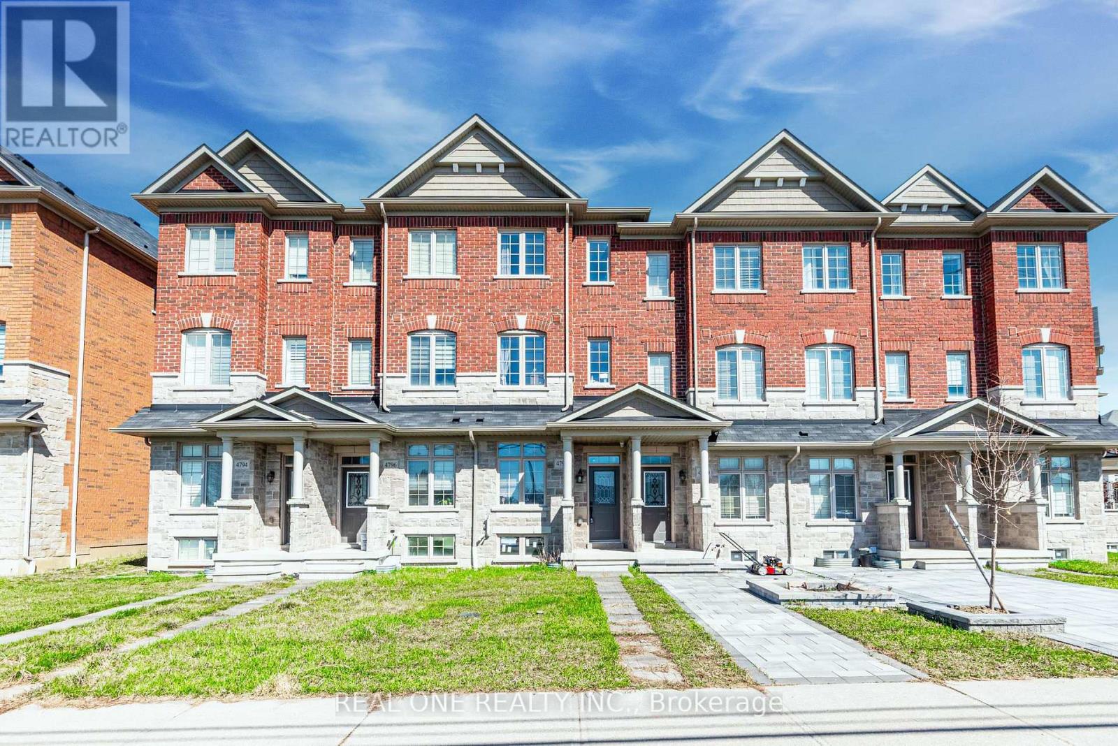 4798 16th Ave, Markham, ON L6C 0V8