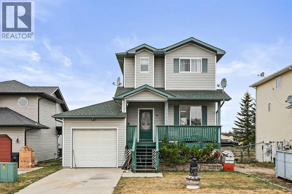 30 Meadowpark Pl, Carstairs, AB T0M 0N0