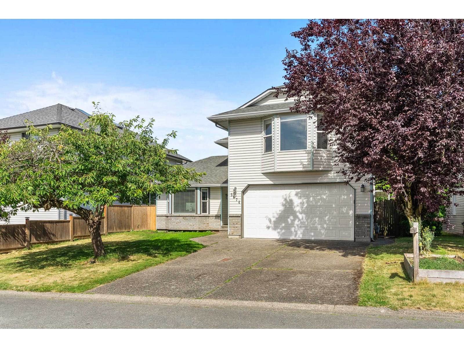 5674 Kathleen Drivesardis S, Chilliwack, BC V2R 3J5