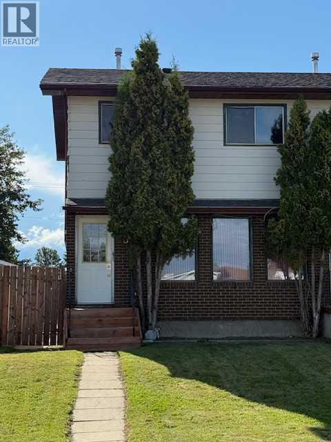 40 Cochrane Rd, Whitecourt, AB T7S 1C2