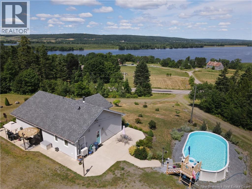 1330 Route 705, Wickham, NB E5T 3W1