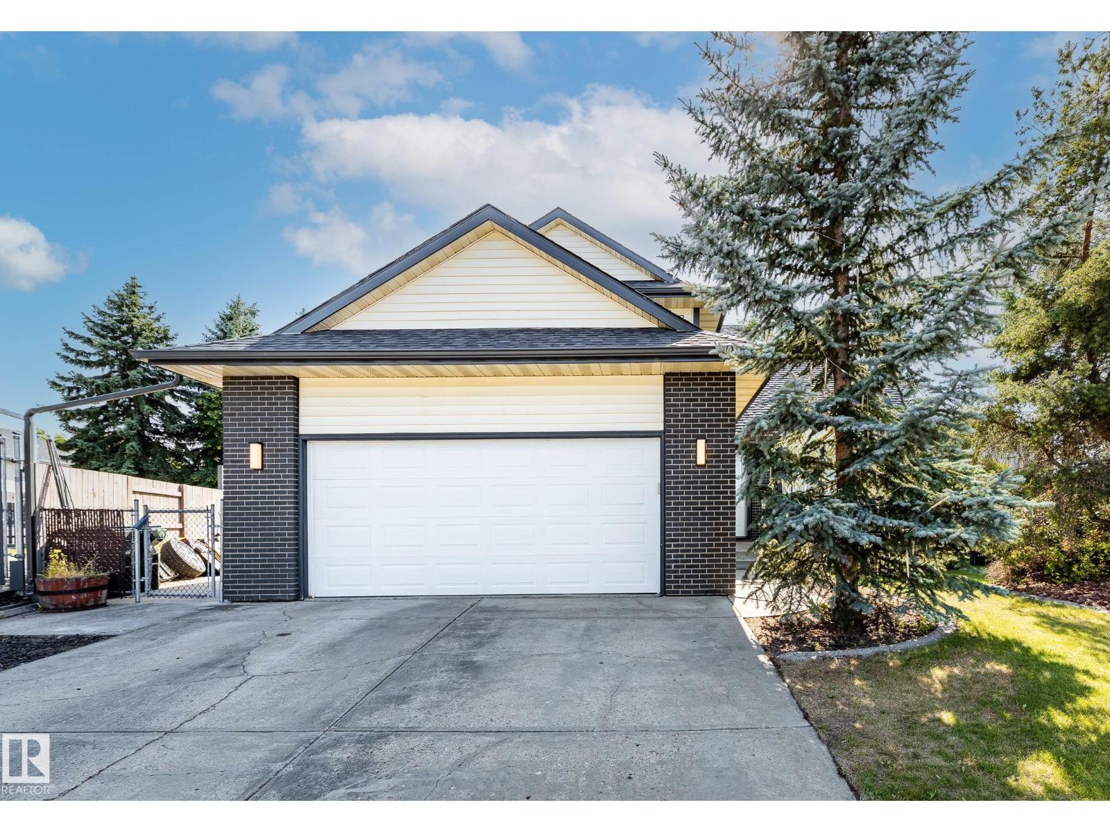 25 Carmel Co, Sherwood Park, AB T8A 5A4