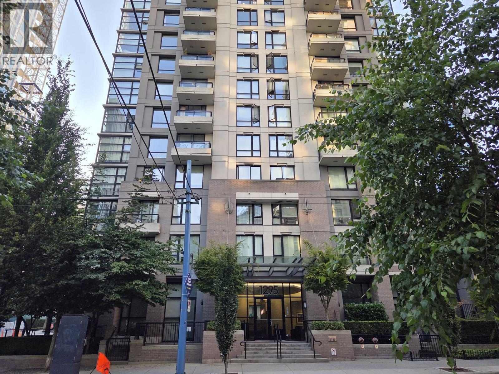 1295 Richards Street Unit 302, Vancouver, BC V6B 1B7