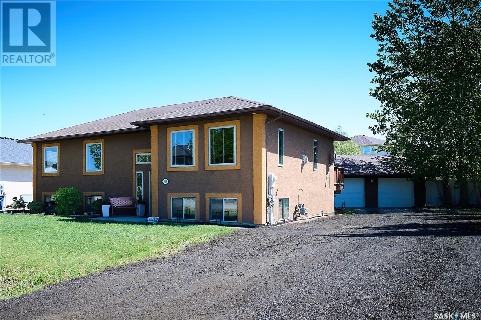 615 James St S, Lumsden, SK S0G 3C0