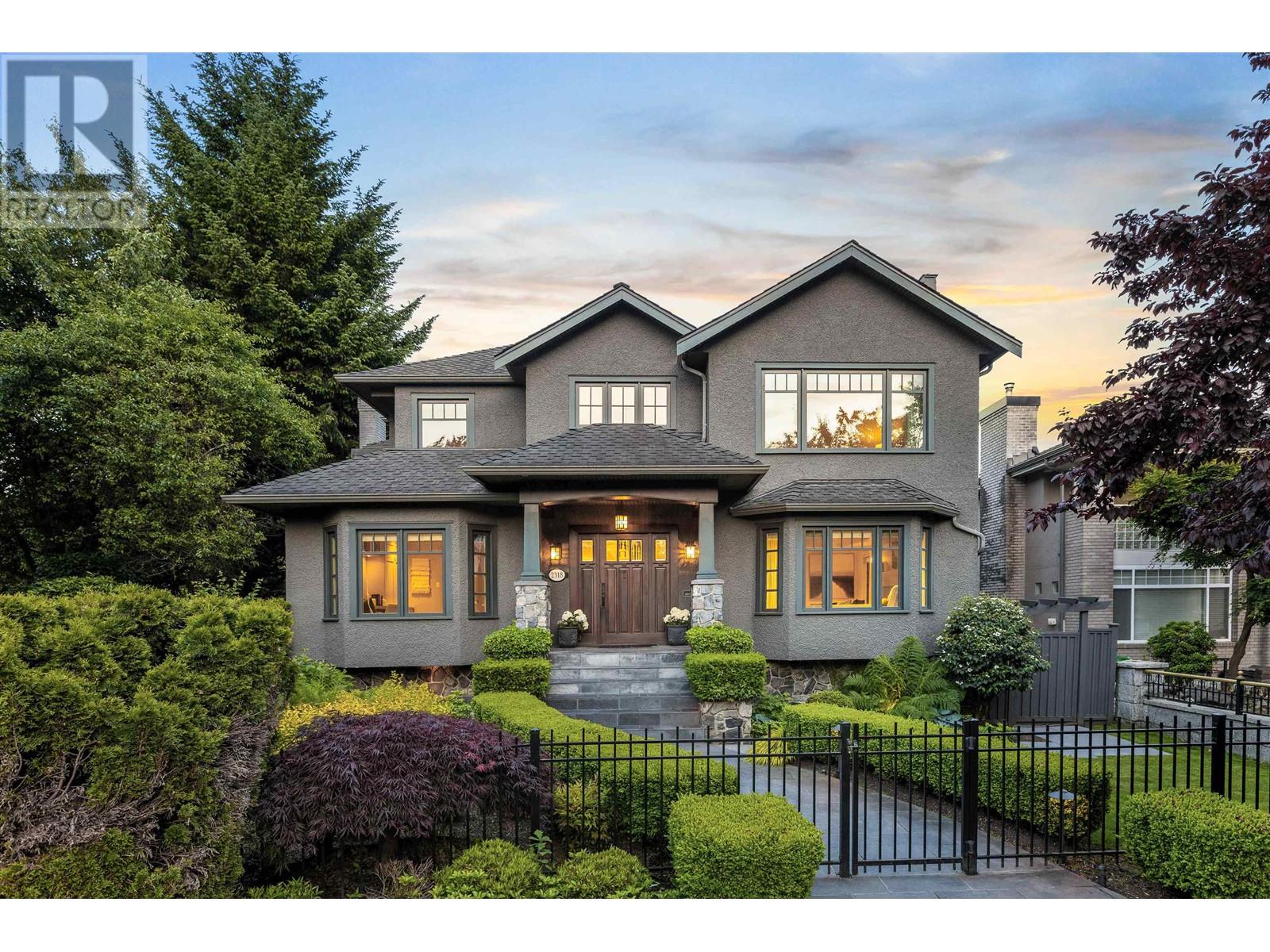 2318 Oliver Cres, Vancouver, BC V6L 1S5