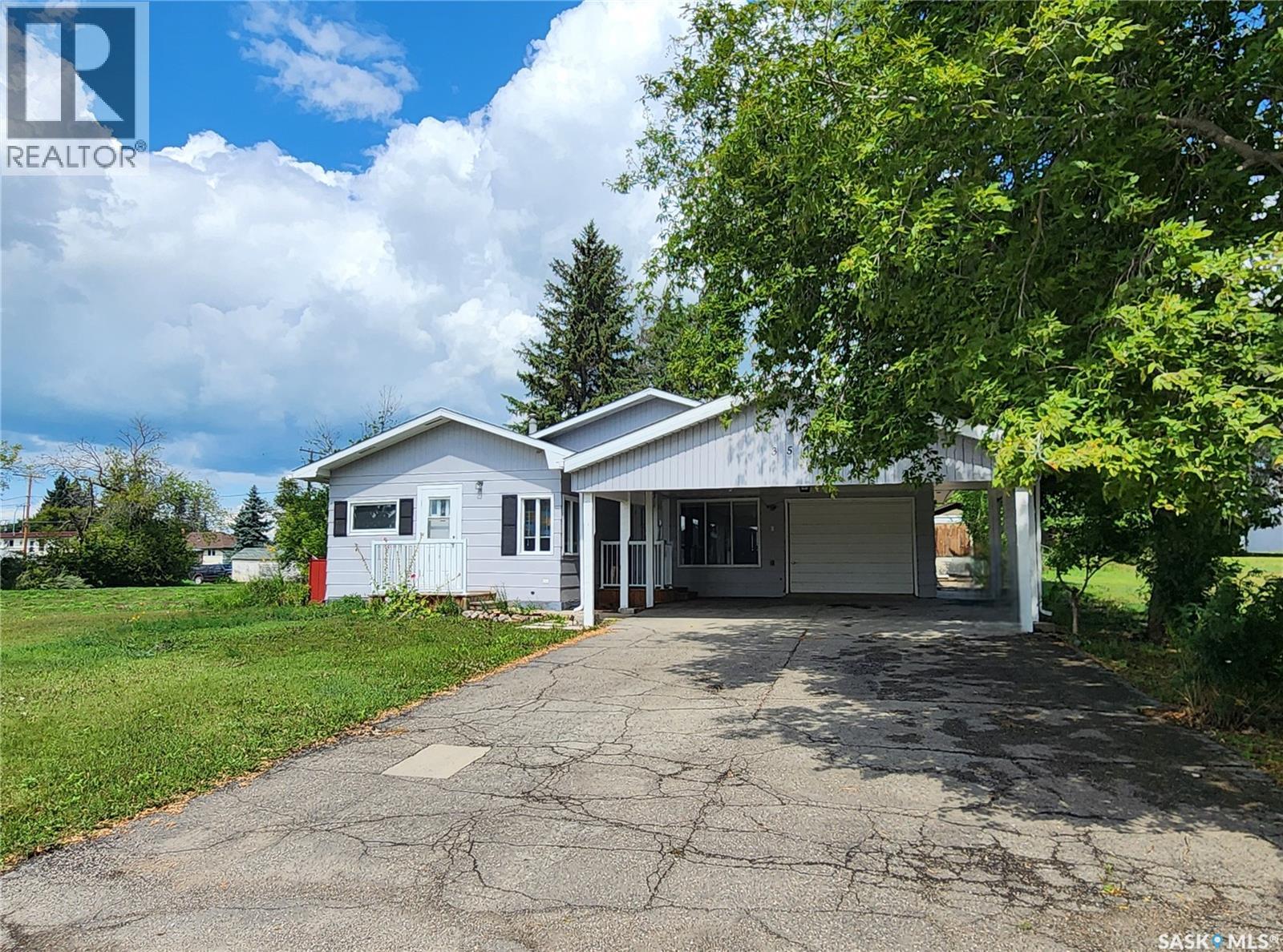 356 2 Avenue East, Melville, SK S0A 2P0