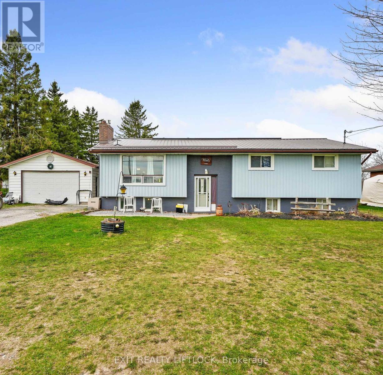 1688 Tara Rd, Selwyn, ON K0L 1T0