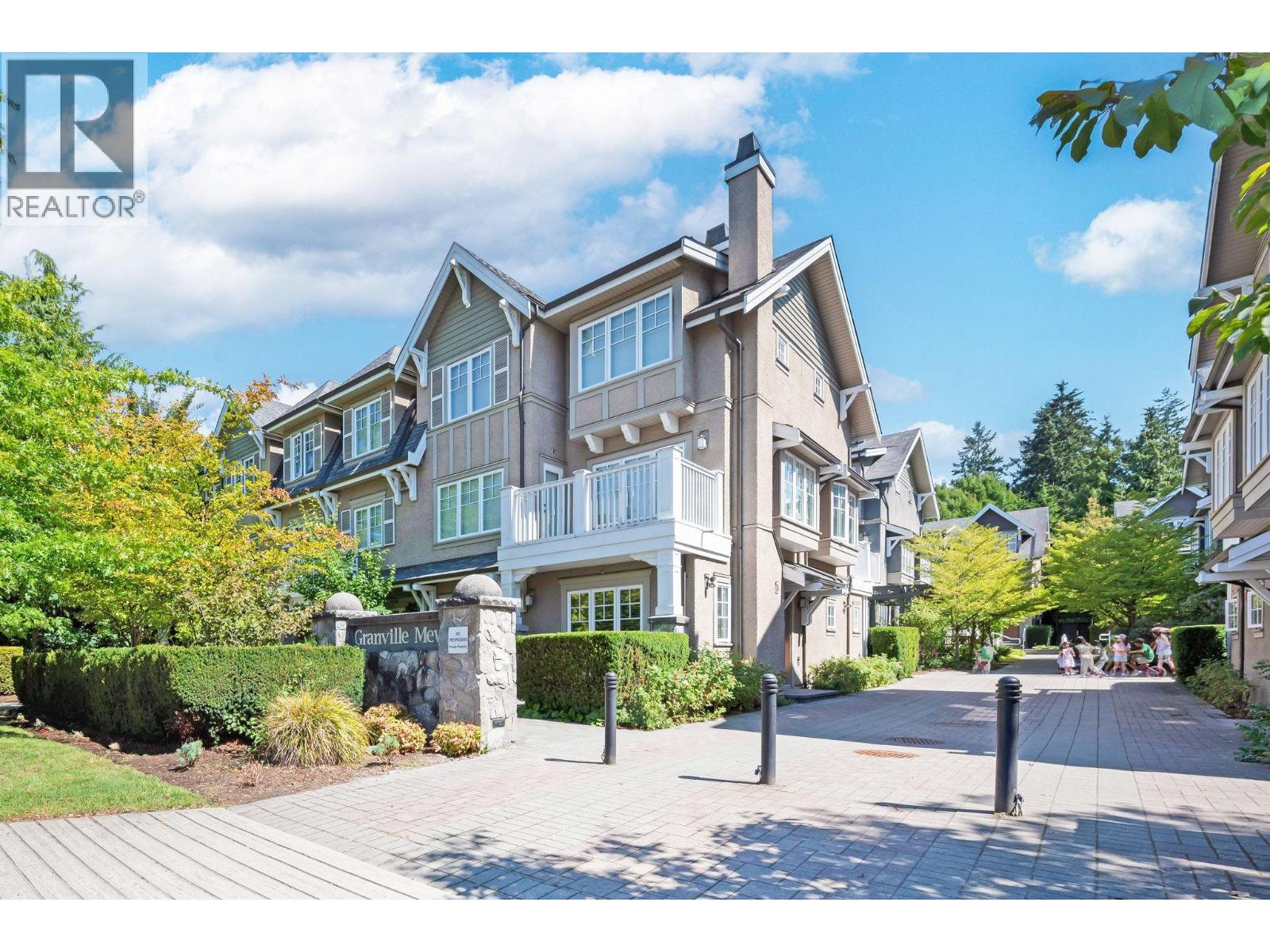 1483 Tilney Mews, Vancouver, BC V6P 0B1