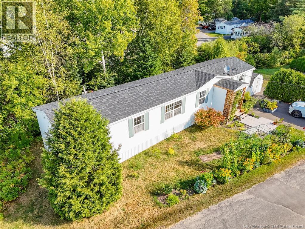 350 Governor Ln, Fredericton, NB E3B 7L1
